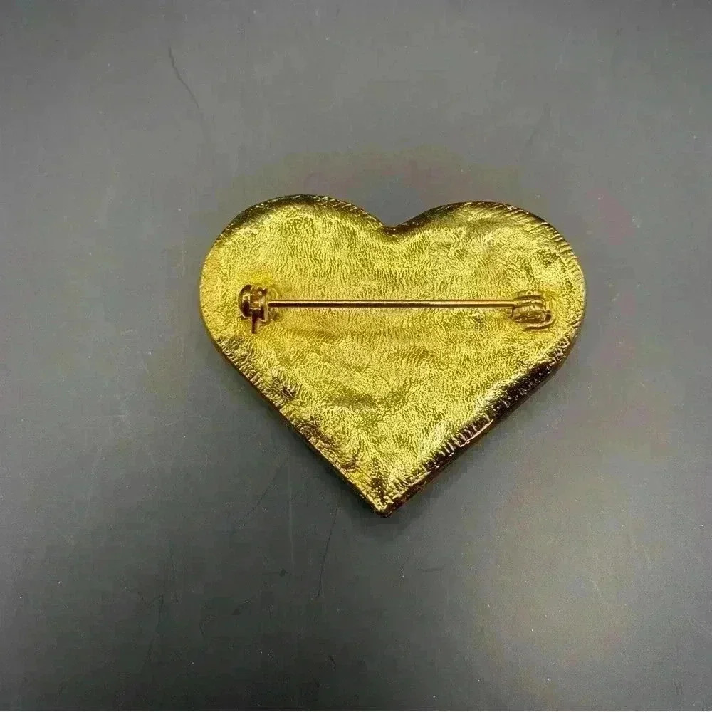Vintage Red Heart Statement Pin Brooch Rhinestone Crystal Gold Tone - Picture 3 of 8
